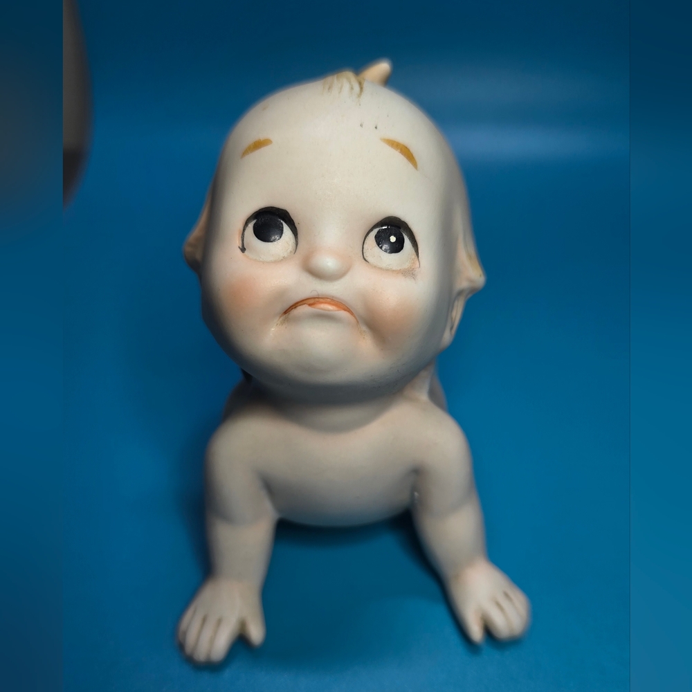 Lefton Cream Crawling Baby Doll